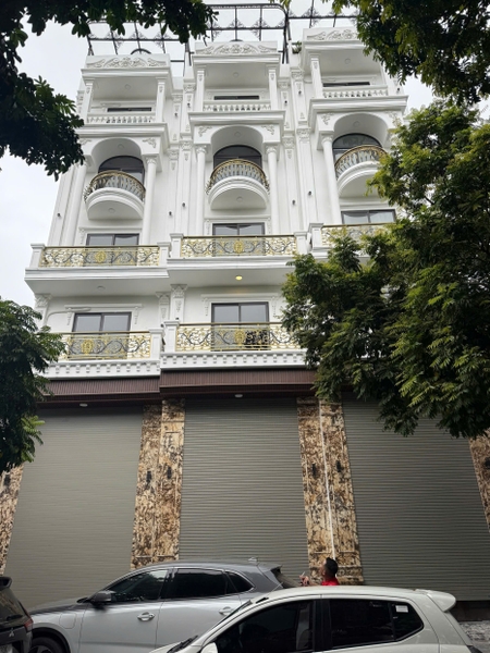 Bán nhà mặt phố khu Sài Đồng, 7 tầng, DT 80m2, MT 4.35m, 3PN, tiện kinh doanh, 2026