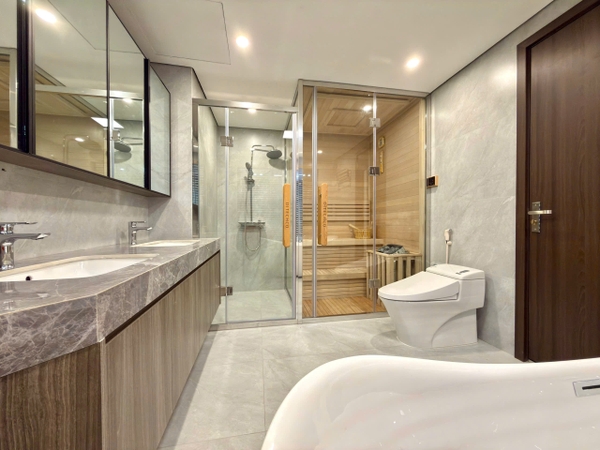 Bán nhà phố Nguyễn Văn Cừ, Gia Thụy, 7 tầng, DT 60m2, MT 4,7m, 4PN, full nội thất
