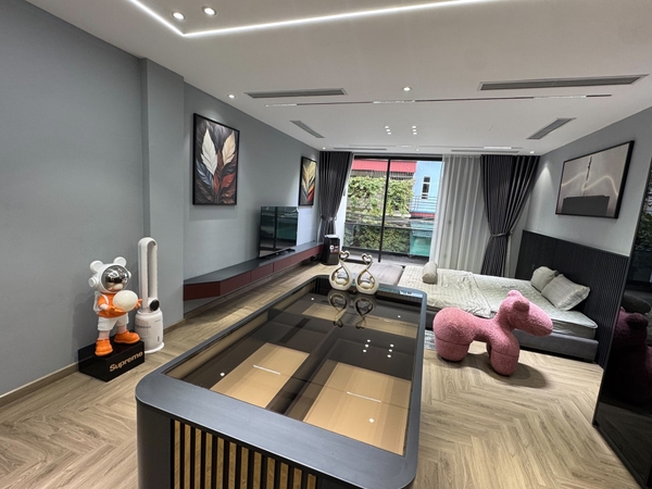 Bán nhà mặt ngõ Nguyễn Thời Trung, Thạch Bàn, 8 tầng, DT 90m2, MT 5m, 5PN, full nội thất