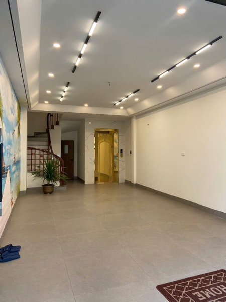 Bán đất phố Bát Khối, gần cầu Vĩnh Tuy, 6 tầng, DT 50m2, MT 4.8m, có thang máy, gara ô tô