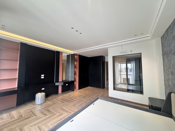Bán nhà phố Nguyễn Thời Trung, Thạch Bàn, 7 tầng, DT 50m2, MT 5.2m, 4PN, FULL nội thất