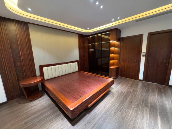 Bán nhà mặt ngõ Phố Nguyễn Thời Trung, 7 tầng, DT 88m2, MT 4.6m, tiện kinh doanh, VP cty