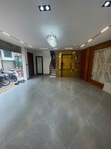 Bán nhà phố Tư Đình, Nhà 7 tầng, DT 55m2, MT 8,2m, có thang máy, gara ô tô, ĐÃ BÁN