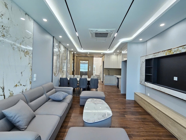 Bán nhà Ngõ 206 phố Cổ Linh, gần Aeon Mall, 7 tầng, DT 58m2, MT 4.5m, 4PN, 2026