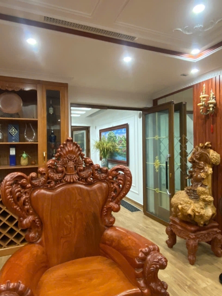 Bán nhà phân lô Tư Đình, 6 tầng, DT 76m2, MT 4.1m, 6PN, full nội thất, thang máy, gara