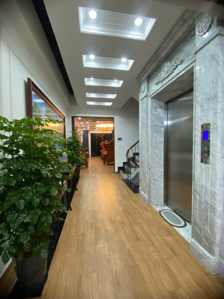 Bán nhà phân lô Tư Đình, 6 tầng, DT 76m2, MT 4.1m, 6PN, full nội thất, thang máy, gara