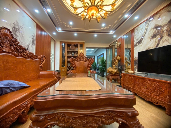 Bán nhà phân lô Tư Đình, 6 tầng, DT 76m2, MT 4.1m, 6PN, full nội thất, thang máy, gara
