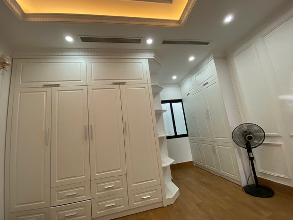 Bán nhà phân lô Tư Đình, 6 tầng, DT 76m2, MT 4.1m, 6PN, full nội thất, thang máy, gara