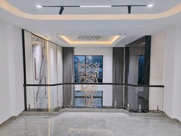 Bán nhà phân lô Đàm Quang Trung, 8 tầng, DT 85m2, MT 5m, 4PN, full nội thất, thang máy