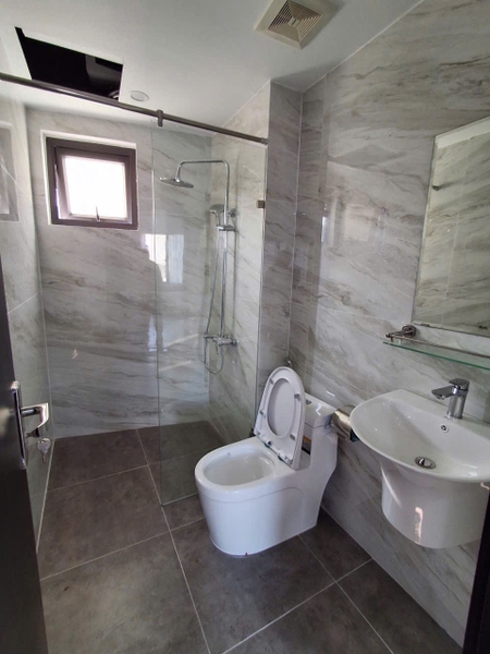 Bán nhà Ngõ 154 phố Ngọc Lâm, 6 tầng, DT 60m2, MT 7m, 4PN, có thang máy, nội thất