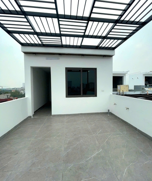 Bán nhà mặt ngõ Sài Đồng, 7 tầng, DT 53m2, MT 4m, 4PN, thang máy, gara ô tô, 2026