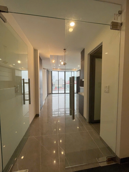 Bán nhà mặt ngõ Sài Đồng, 7 tầng, DT 53m2, MT 4m, 4PN, thang máy, gara ô tô, 2026