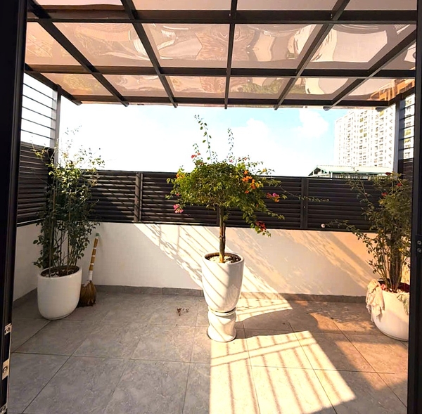 Bán nhà phố Nguyễn Lam, gần Vinschool, 7 tầng, DT 42m2, MT 4.8m, 4PN, SĐCC, ĐÃ BÁN