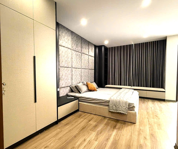 Bán nhà phố Nguyễn Lam, gần Vinschool, 7 tầng, DT 42m2, MT 4.8m, 4PN, SĐCC, ĐÃ BÁN