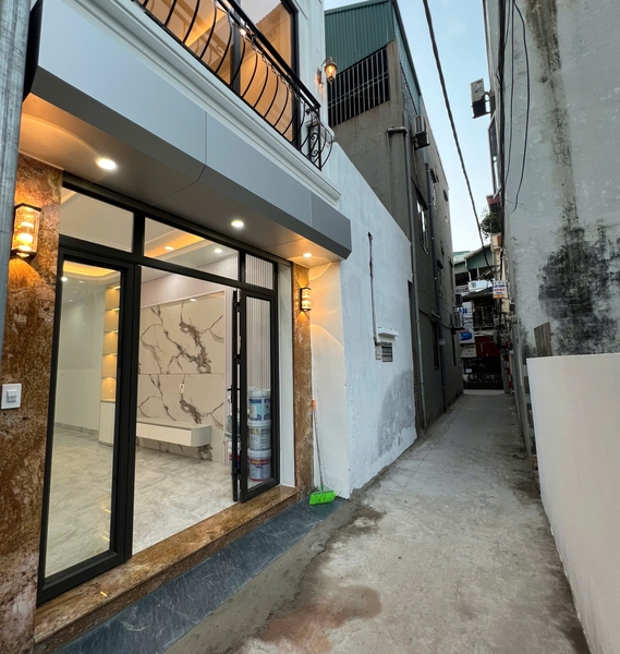 Bán nhà phố Ngọc Trì, gần Hồ Thạch Bàn, 5 tầng, DT 41m2, MT 3.1m, 6PN, SĐCC, ĐÃ BÁN