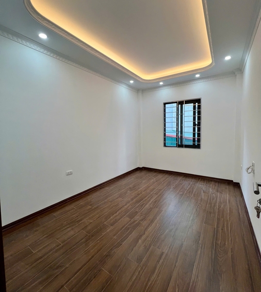 Bán nhà phố Ngọc Trì, gần Hồ Thạch Bàn, 5 tầng, DT 41m2, MT 3.1m, 6PN, SĐCC, ĐÃ BÁN