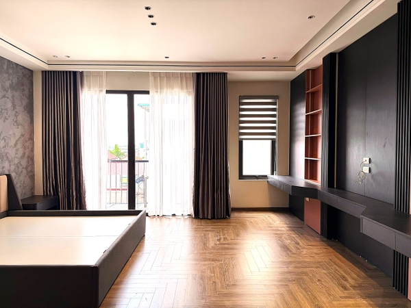 Bán nhà phố Nguyễn Thời Trung, Thạch Bàn, 7 tầng, DT 50m2, MT 5.2m, 4PN, FULL nội thất