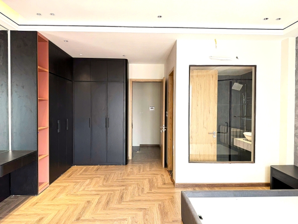 Bán nhà phố Nguyễn Thời Trung, Thạch Bàn, 7 tầng, DT 50m2, MT 5.2m, 4PN, FULL nội thất