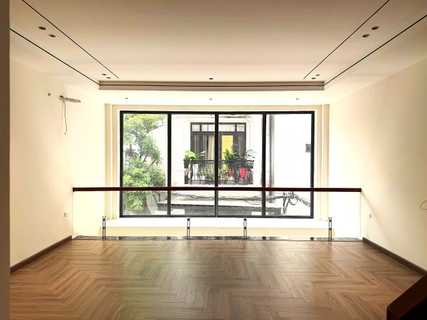 Bán nhà phố Nguyễn Thời Trung, Thạch Bàn, 7 tầng, DT 50m2, MT 5.2m, 4PN, FULL nội thất