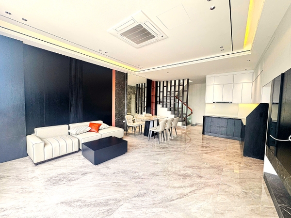 Bán nhà phố Nguyễn Thời Trung, Thạch Bàn, 7 tầng, DT 50m2, MT 5.2m, 4PN, FULL nội thất