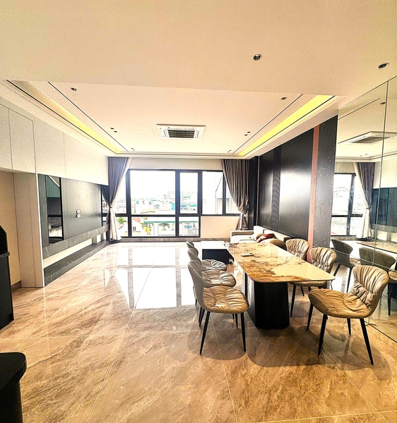 Bán nhà phố Nguyễn Thời Trung, Thạch Bàn, 7 tầng, DT 50m2, MT 5.2m, 4PN, FULL nội thất