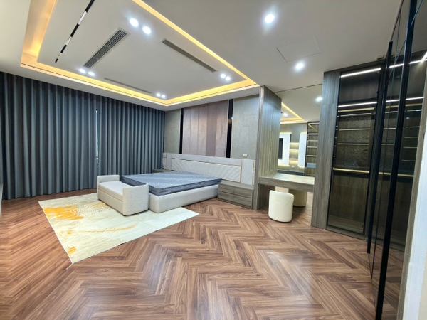 Bán nhà phân lô Thanh Am, Thượng Thanh, 6 tầng, DT 54m2, MT 4m, 4PN, đường 10m, 2026