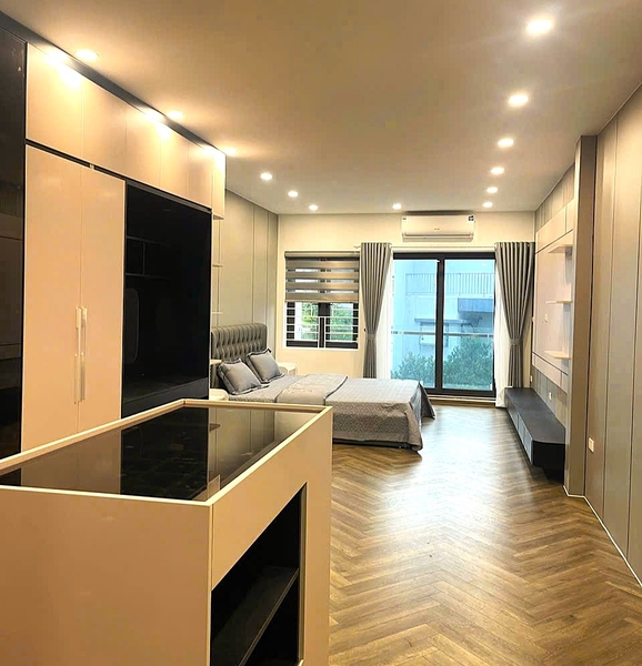 Bán nhà mặt ngõ phố Ngọc Trì, Thạch Bàn, 7 tầng, DT 58m2, MT 4.2m, tiện kinh doanh