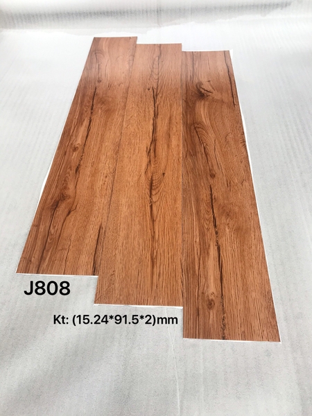 Sàn nhựa giả gỗ tự dán