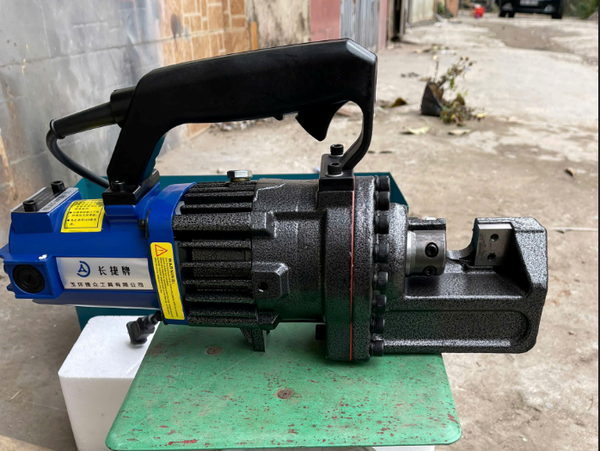 Máy cắt sắt thủy lực RC-22