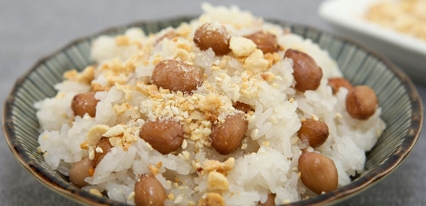nau-xoi-bang-noi-com-dien-de-hay-kho-Kalpen