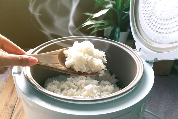 meo-bao-quan-noi-com-dien-dung-cach 
