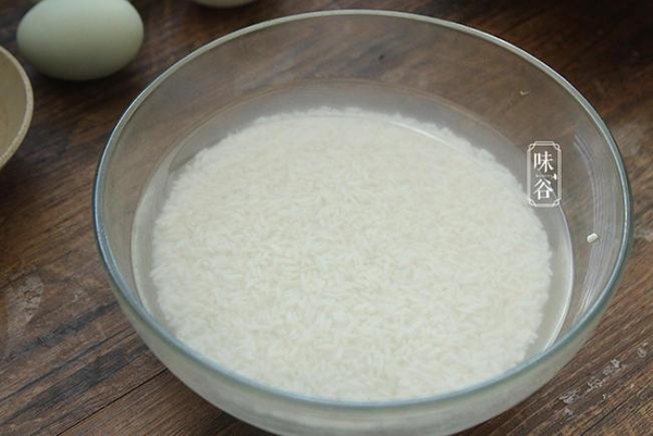 nau-xoi-bang-noi-com-dien-de-hay-kho-Kalpen