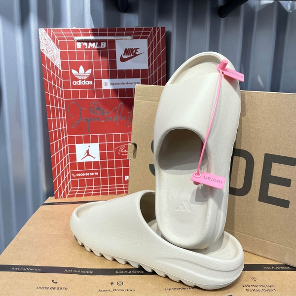 adidas-yeezy-slide-bone-fz5897