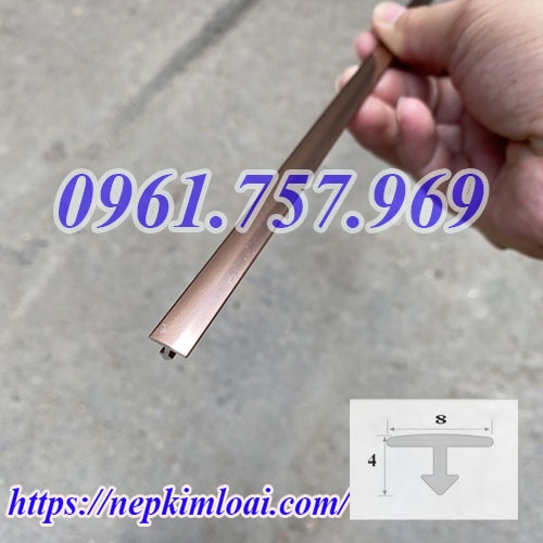 nep-nhom-t8-mau-hong