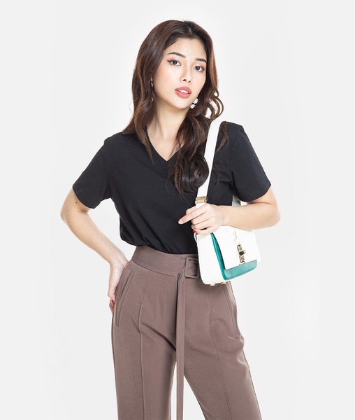 Áo thun trơn cổ tim