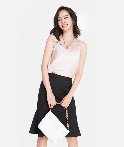 Áo hai dây nẹp cổ