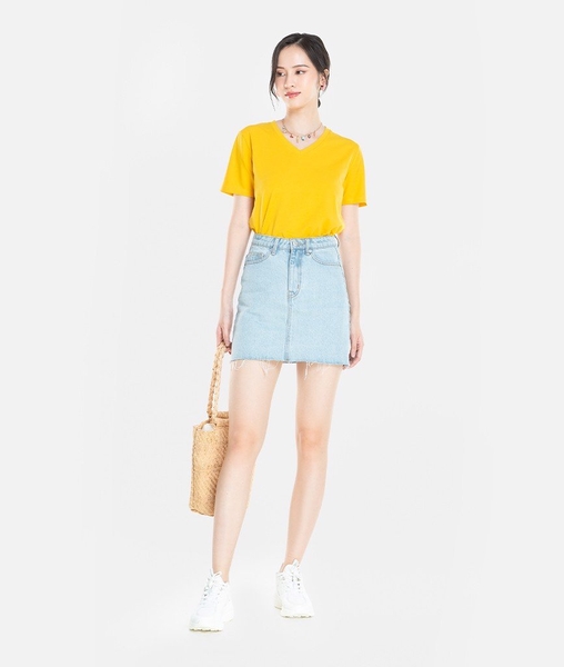 Áo thun trơn cổ tim