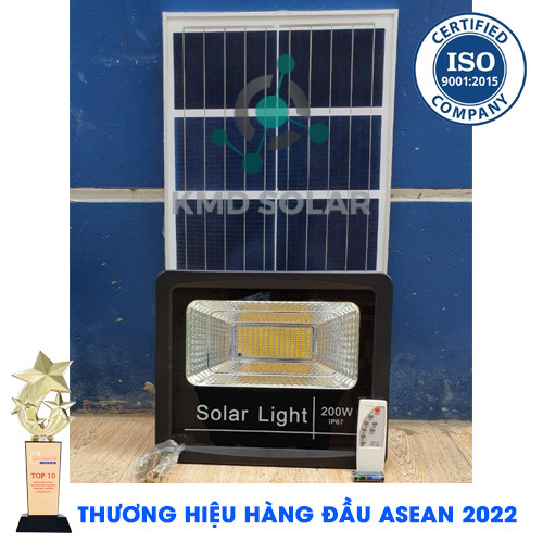 den-200w-den-nang-luong-mat-troi-anh-sang-vang