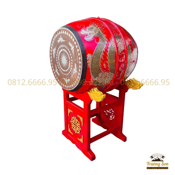 Trống nhà thờ họ vẽ rồng