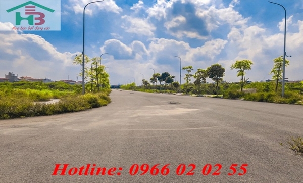 Chính chủ nhờ bán 80m2 đất đấu giá Cự Khối, Long Biên, Hà Nội. Giá bán cho nhà đầu tư.