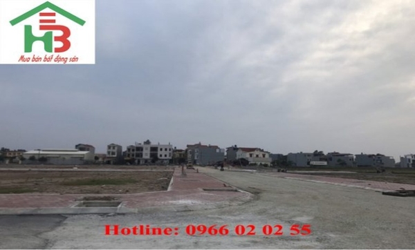 Cần bán 60m2 đất dịch vụ khu Đầm Lau, xã Xuân Quan, Văn Giang, Hưng Yên.