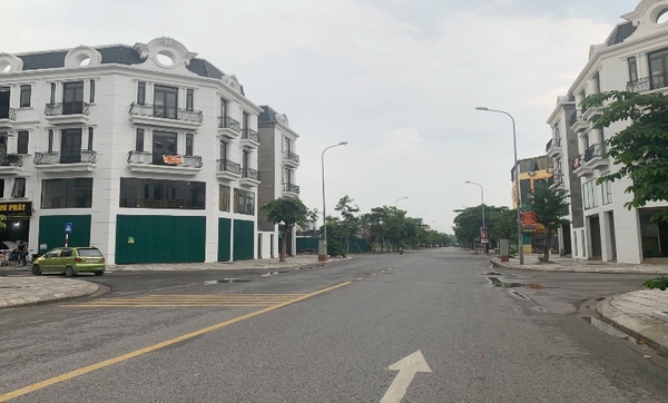 Cần bán căn shophouse Sông Hồng TT Trâu Qùy, phố Thành Trung, Siêu kinh doanh.