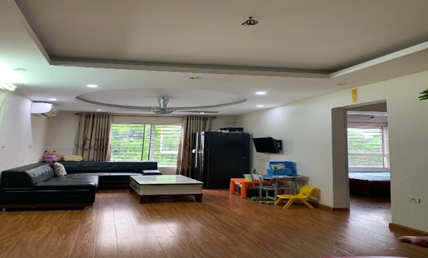 Bán căn hộ chung cư tòa D, khu đô thị Đặng Xá, không gian xanh mát,trong lành, giá ưu đãi.