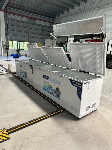Tủ đông dung tích lớn Hòa Phát 1 ngăn đông , 2 cánh HPF AD6783 1200 LÍT-  dài 2.1 MÉT