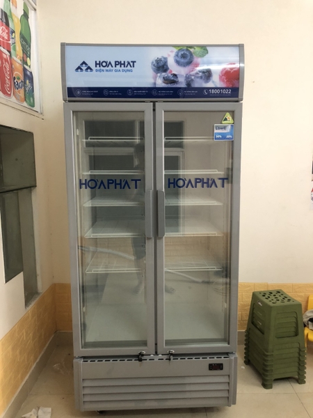 Tủ mát lớn trưng bày Hòa Phát 1 ngăn 2 cánh HSR D6723 900L (long sử dụng trong 723L)