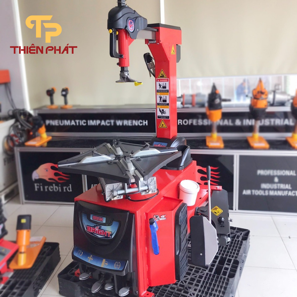 Máy tháo lốp ô tô cần gật gù công nghệ Italia Bright LC-885N