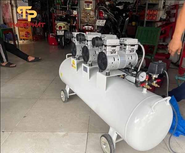 MÁY NÉN KHÍ KHÔNG DẦU, GIẢM ÂM MODEL TM-OF1100*3-180L PEGALION
