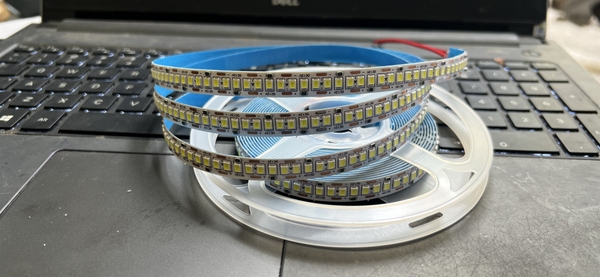 Led Thanh Nhôm cuộn 5m 2835 12V - 240led