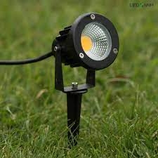 Đèn led rọi cắm cỏ vỏ nhôm đúc