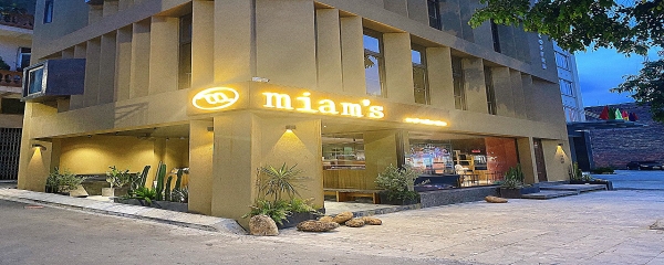 Miam's